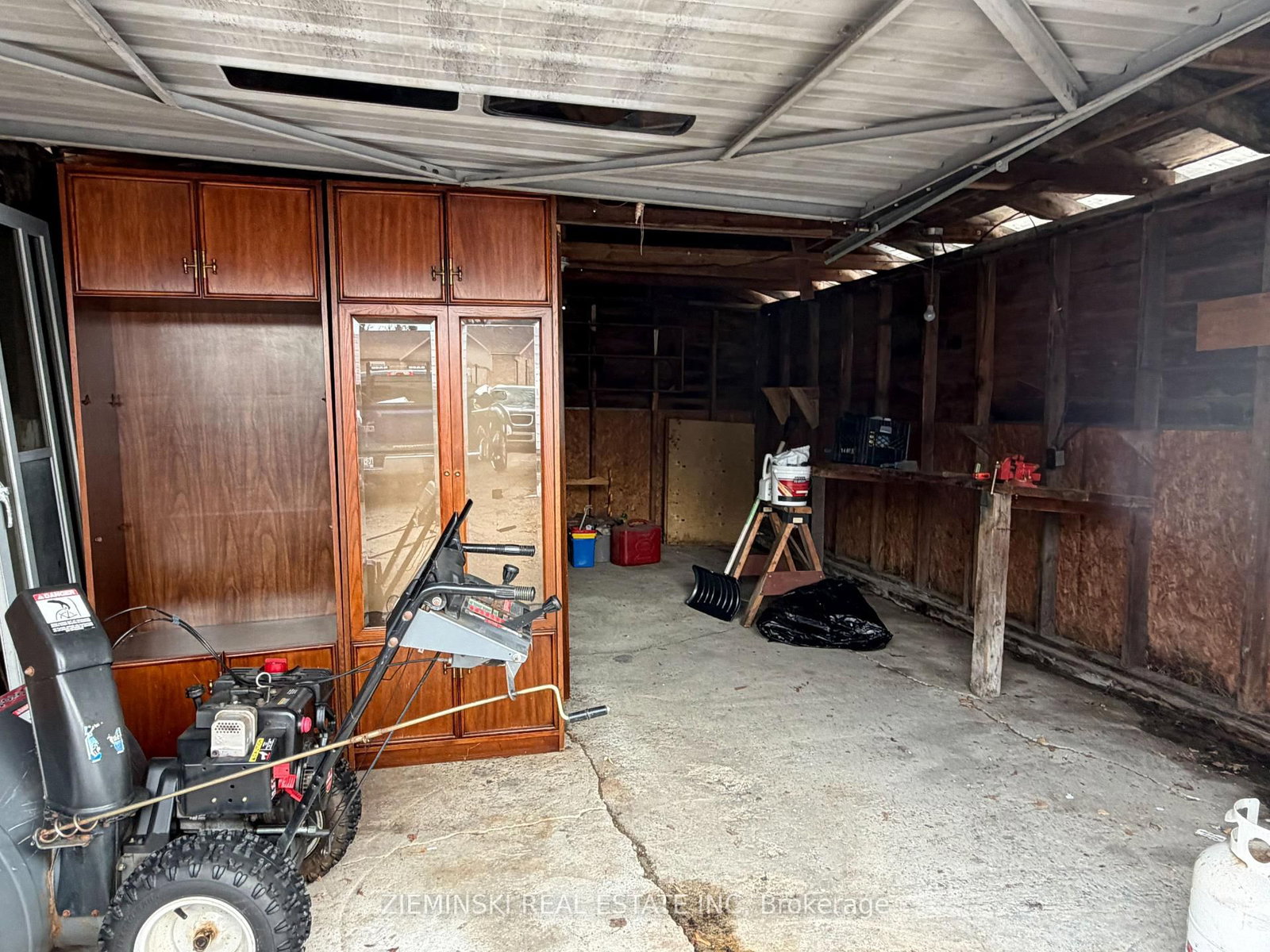 Listing Image 29