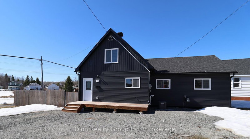 home for sale on 32 Queen Street