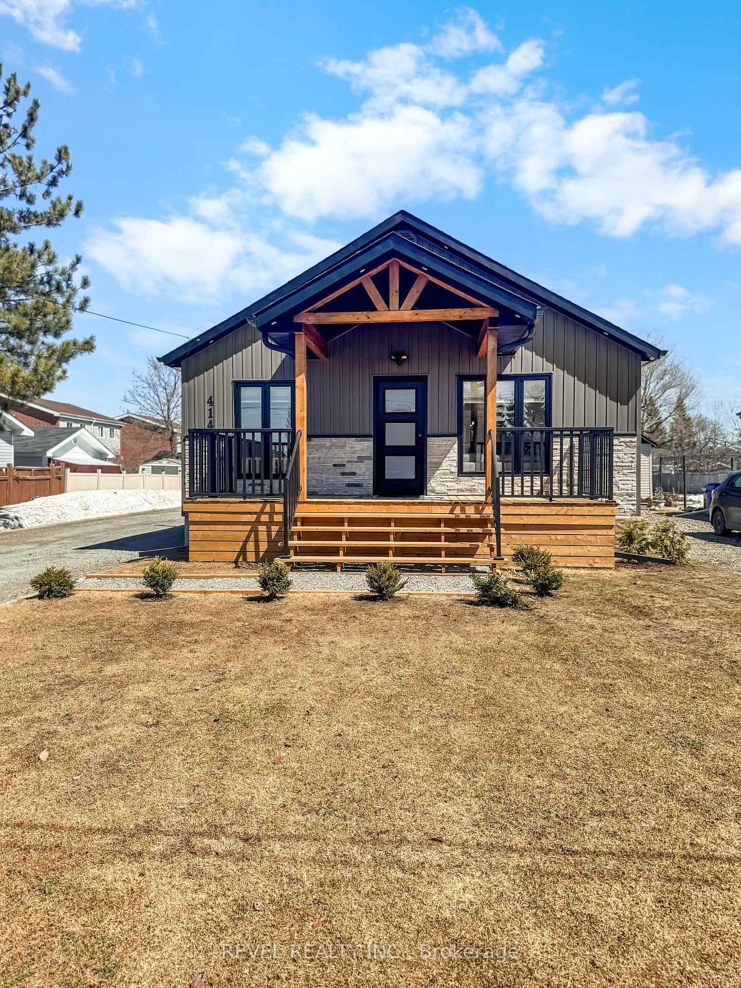 Detached House for sale at 414 Center Street, Timmins, Ontario, P4N 7M4 - MTJ - Main Area - MLS: T13053442