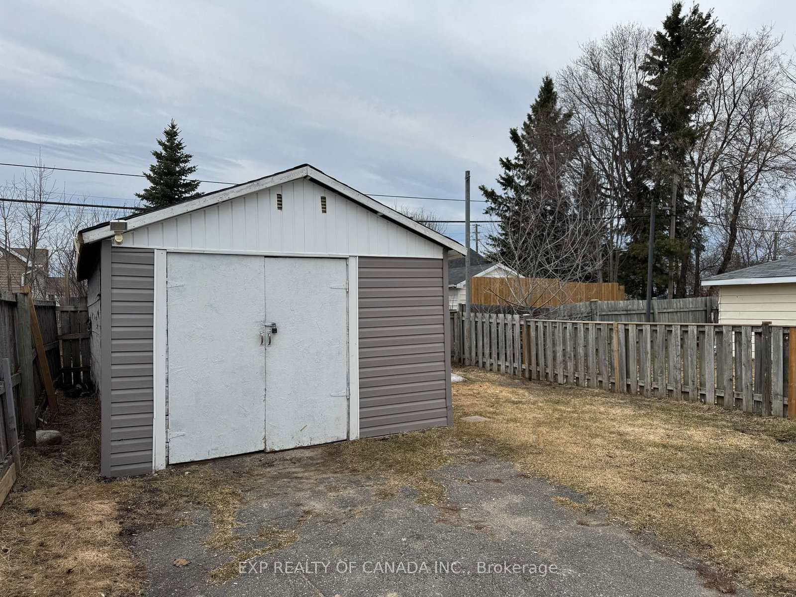 Listing Image 9