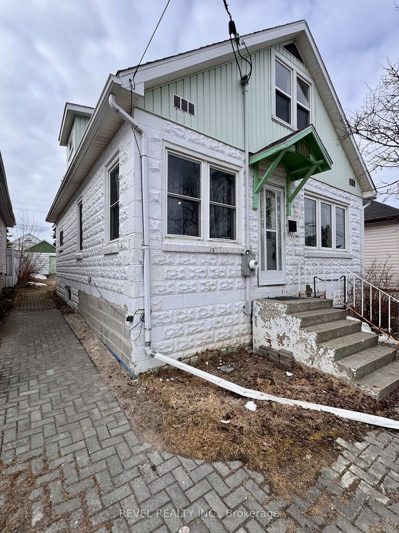 121 Floral Ave, Timmins, P4N 4H6 | Image 2