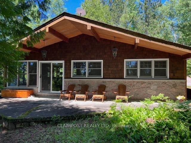 437-438 Watabeag Lake