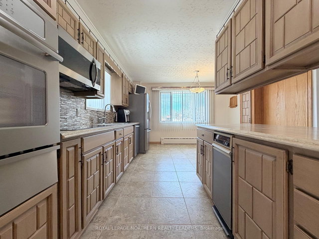 57 Jubilee Avenue W