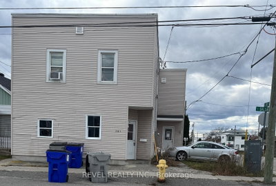 201-203 Balsam Street S — photo 3