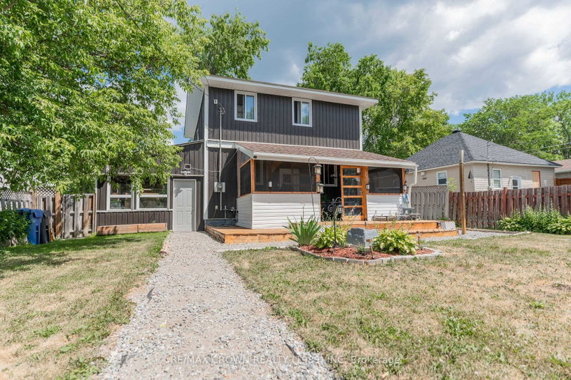 33 Dominion Avenue