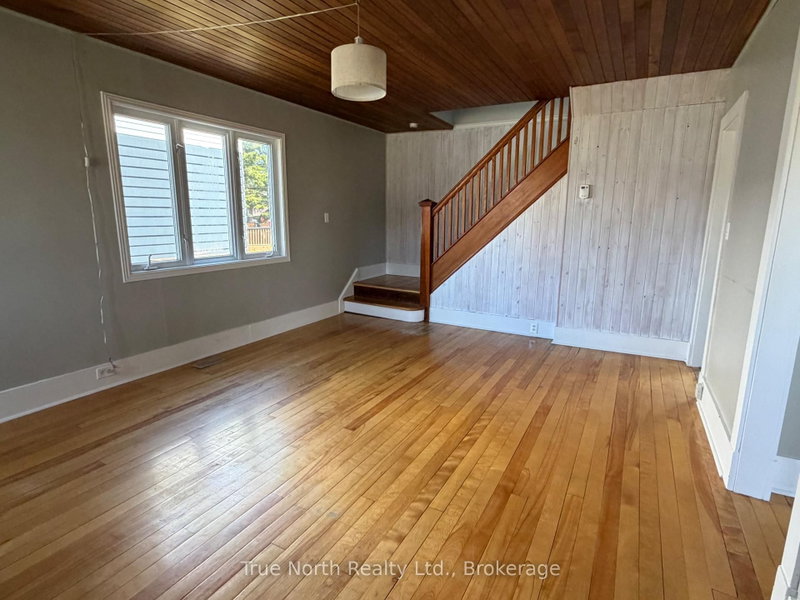 6 Dominion Avenue