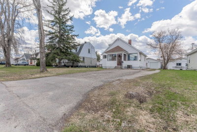 35 Bowman Avenue