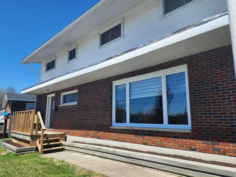 8 Mcphee Avenue