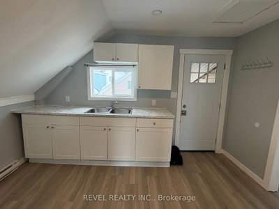 100 Father Costello Drive — photo 6