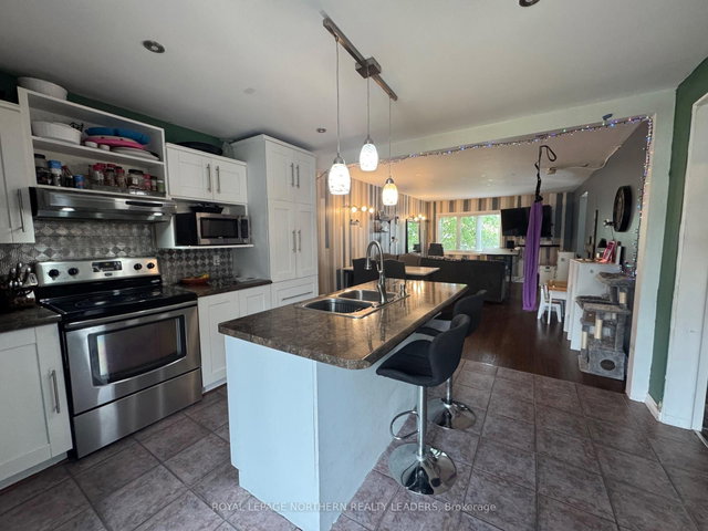76 Bloor Avenue