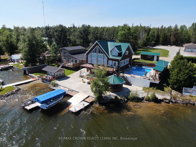 Moonbeam - 177 Lefebvre Peninsula Road