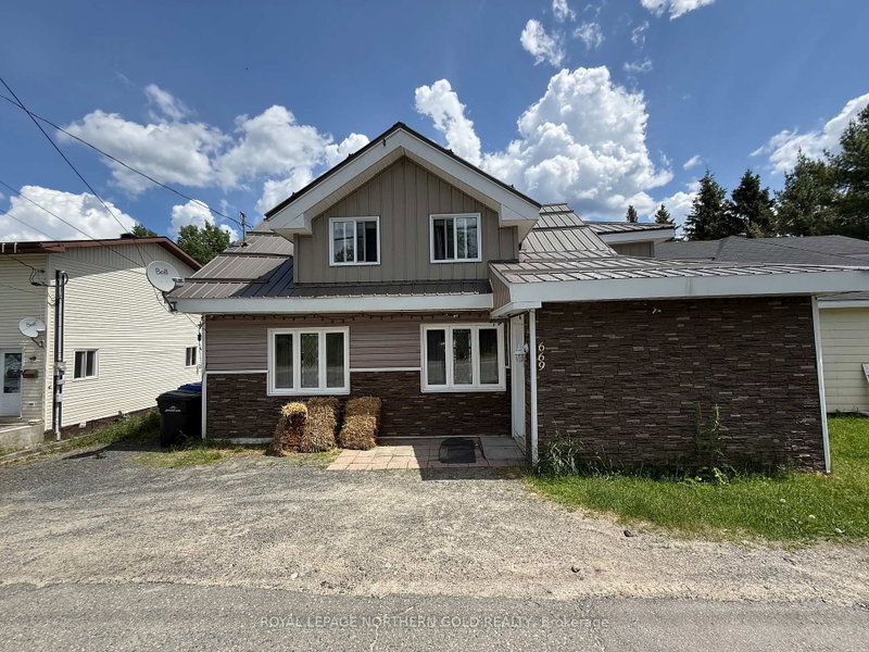 home for sale on 669 Government Road W