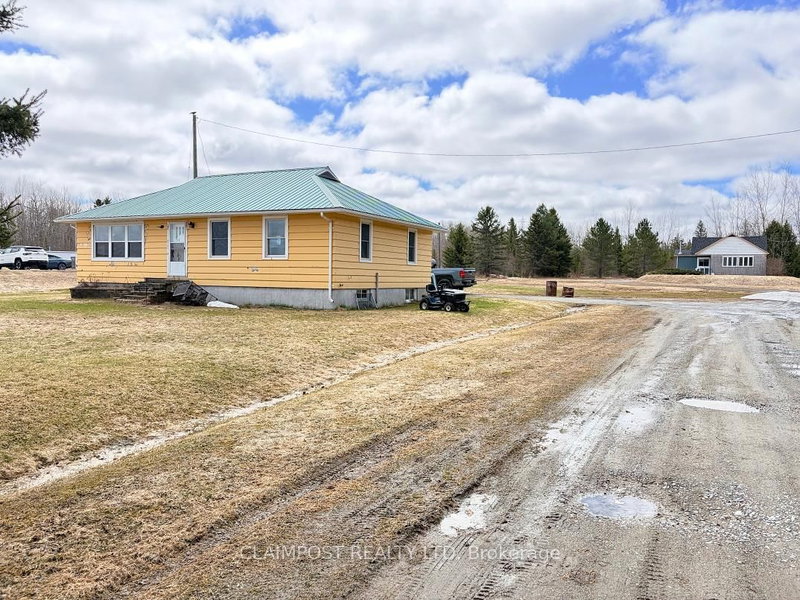 home for sale on 318 Highway 11 Highway W