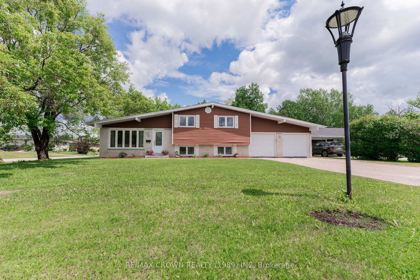 11 Kent, Kapuskasing, Ontario P5N 2Y9