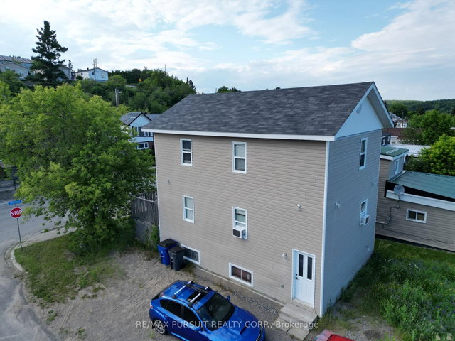 187 Lang Street