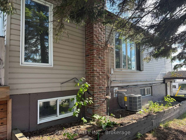204 Laidlaw Street