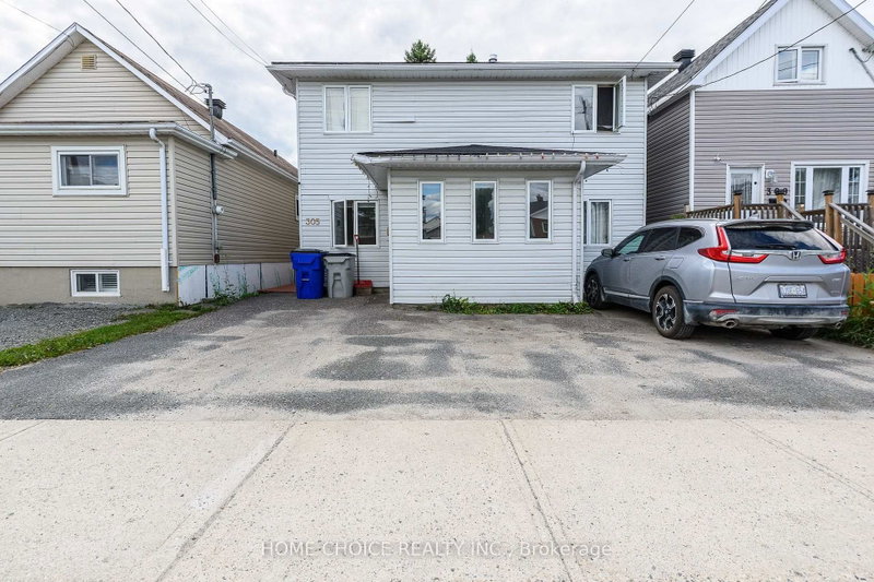 305 Maple Street N