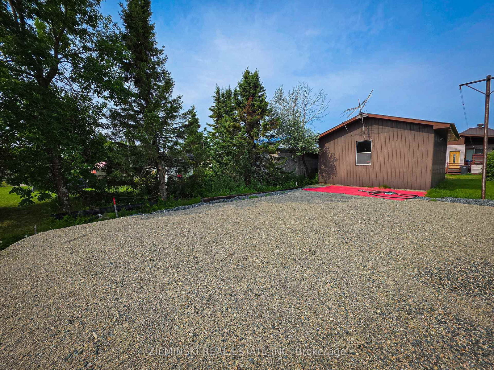 Listing Image 8