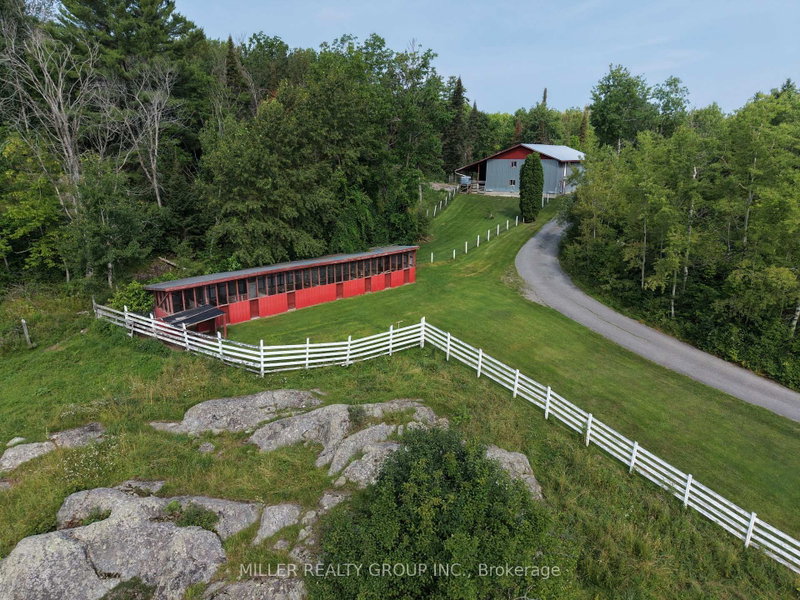 1272 Lakeshore Road
