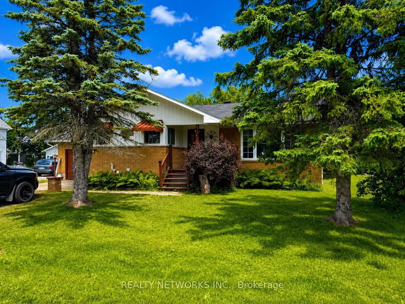 208 Conley Street S