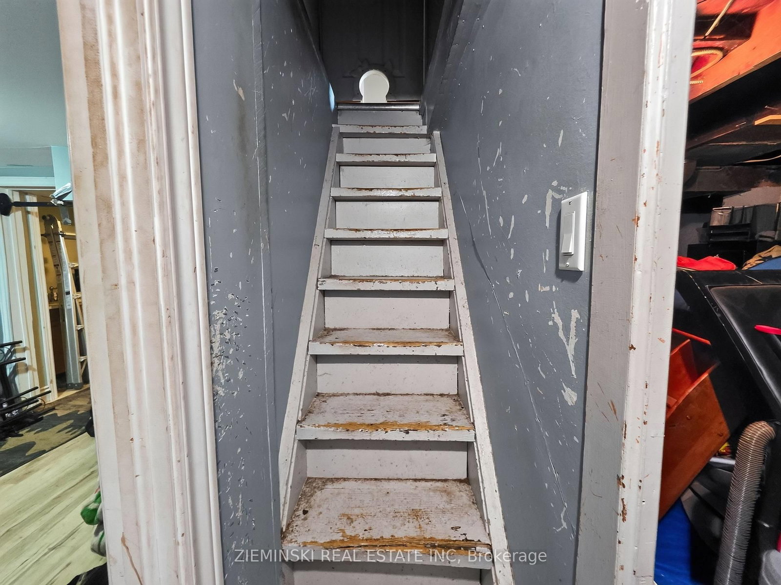 112 Duncan Avenue S • Kirkland Lake, ON photo 9