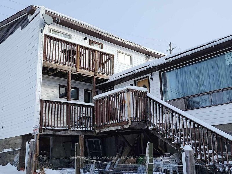 43 Duncan Ave S photo 4
