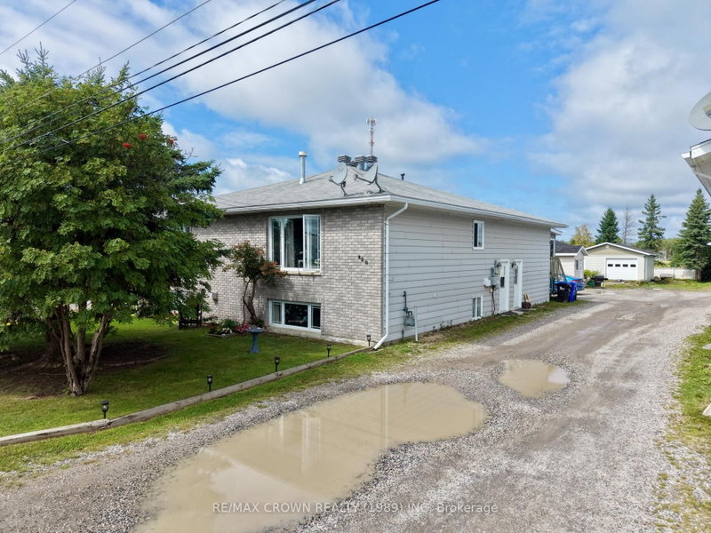 420 Brisson Boulevard