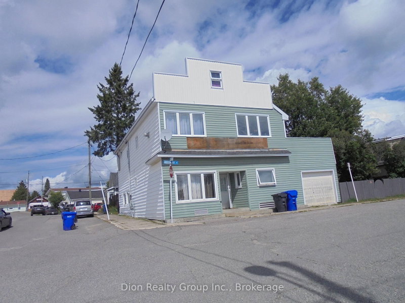 41 Hudson Bay Avenue