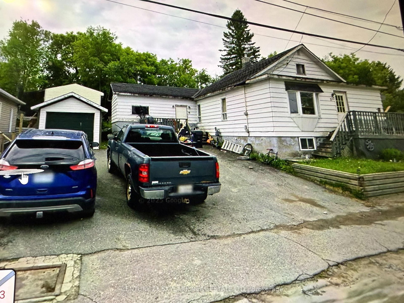 573 Government Road W • Kirkland Lake, ON photo 2