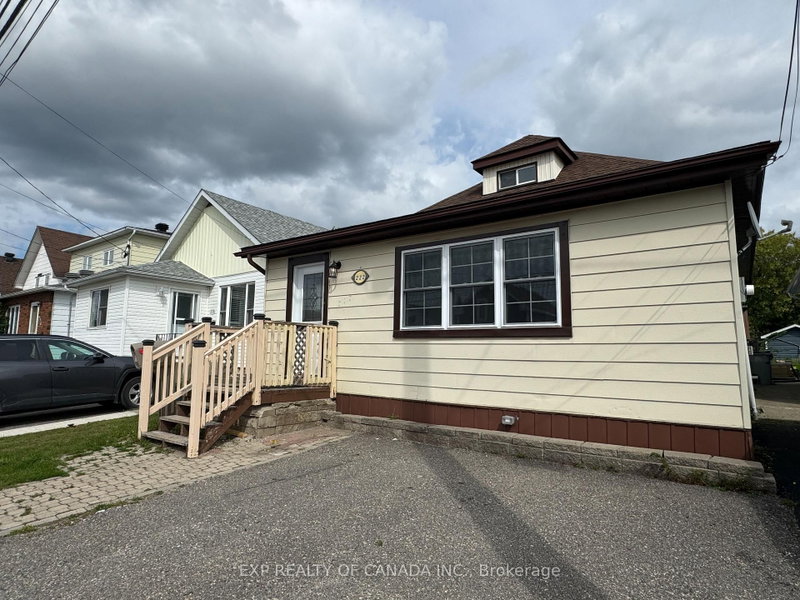 222 Maple Street S