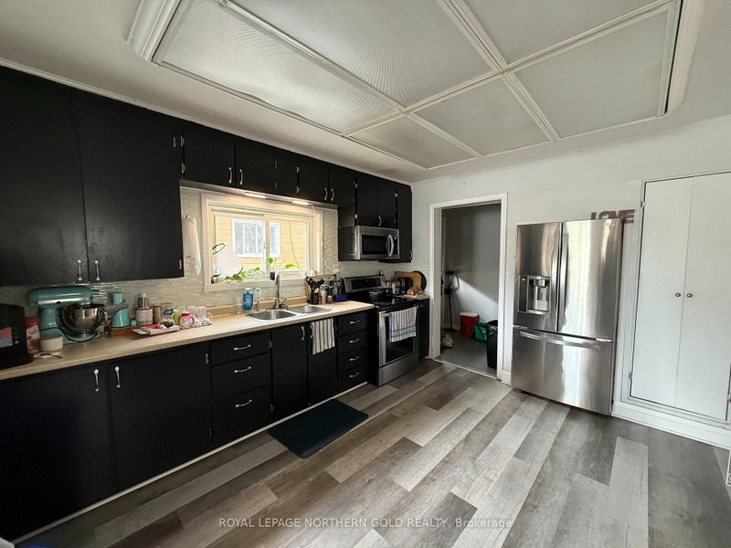109 Poplar Avenue