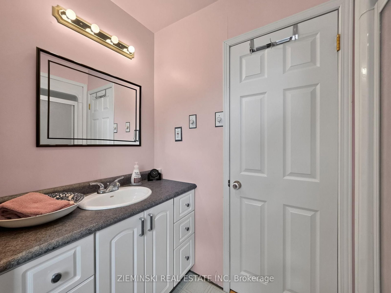 118 Buckingham Avenue • Iroquois Falls, ON photo 20