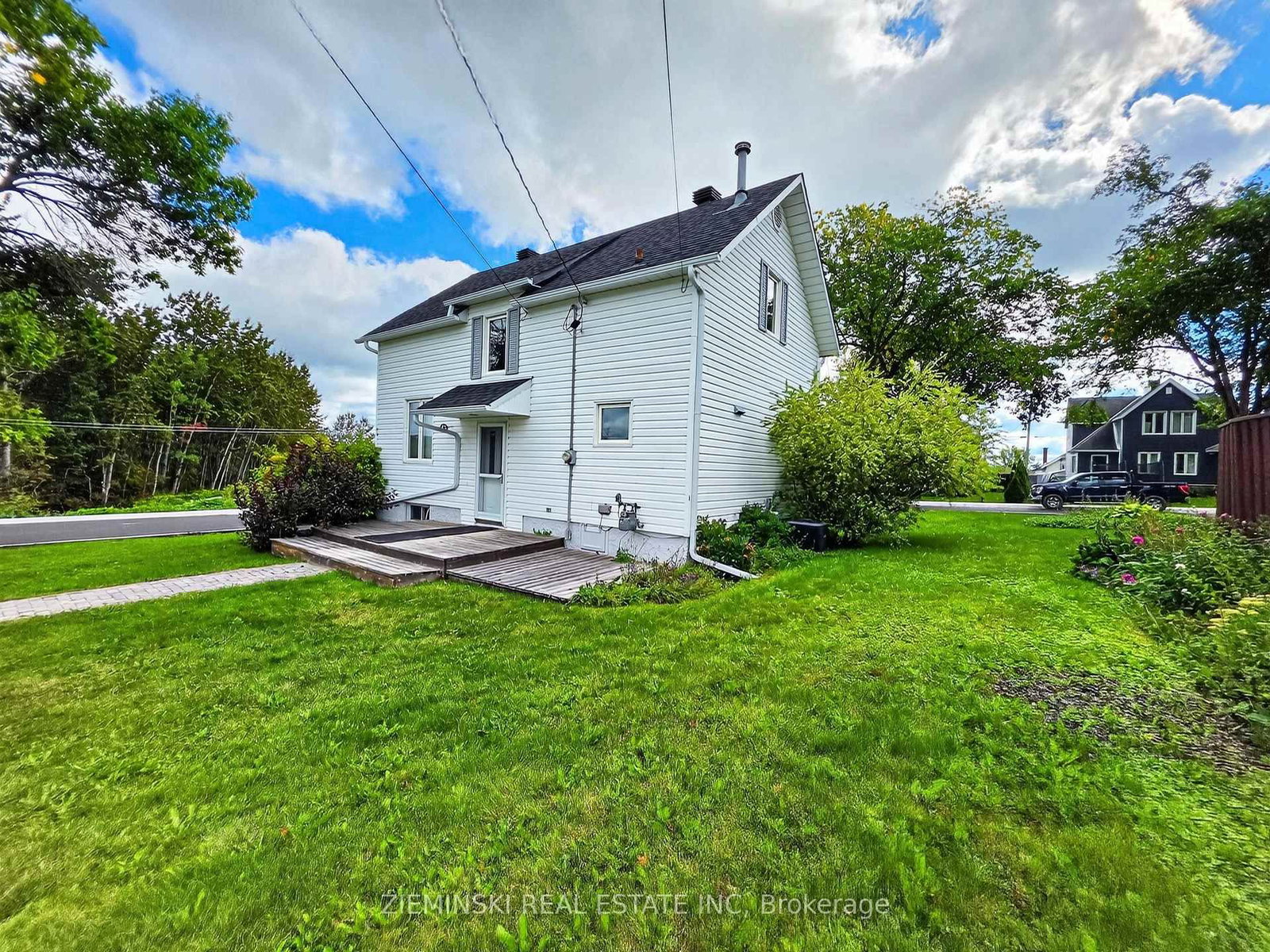 118 Buckingham Avenue • Iroquois Falls, ON photo 34
