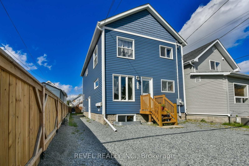 239 Maple Street N