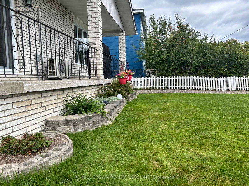 85 Byng Avenue E