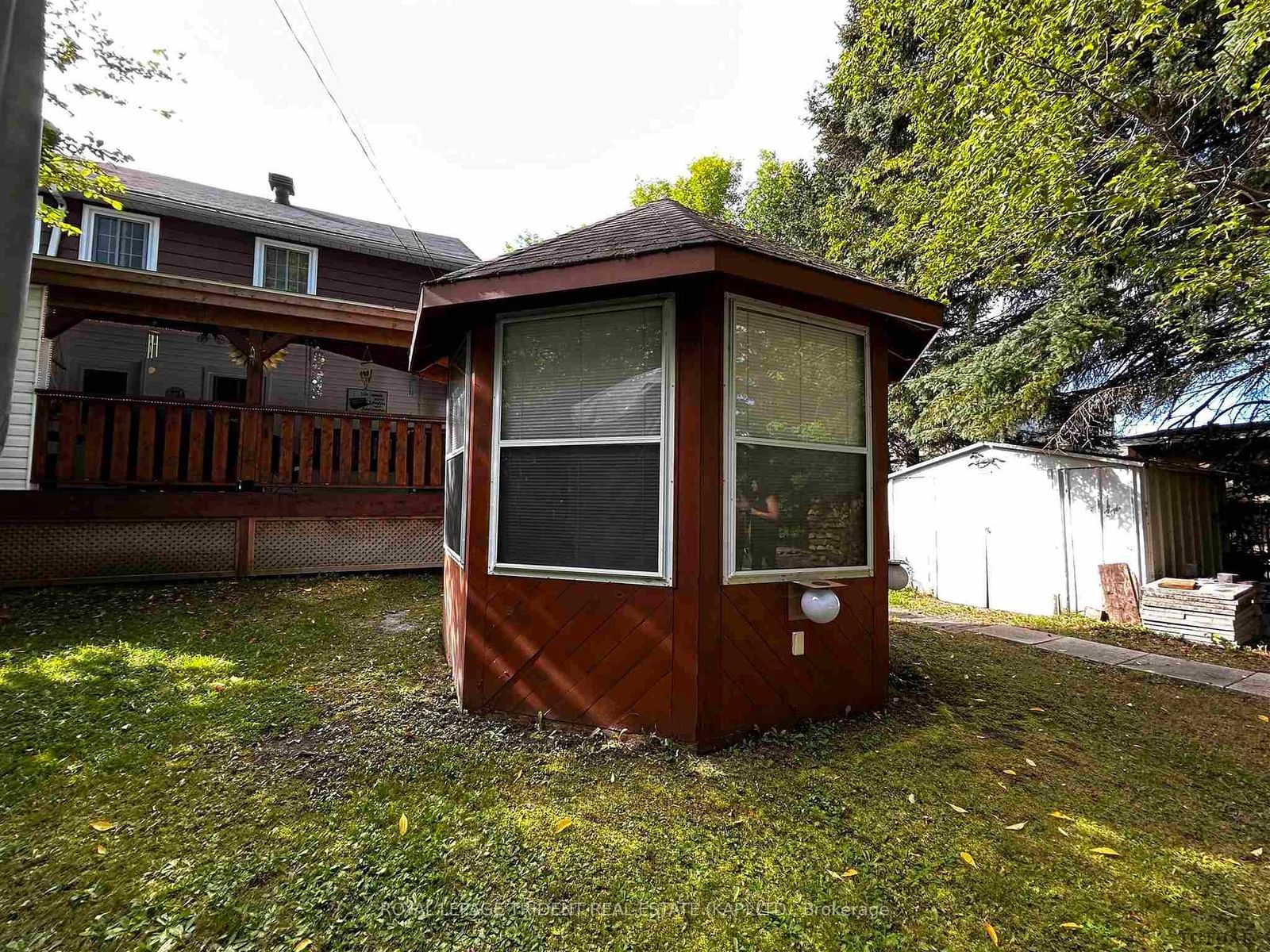 Listing Image 10
