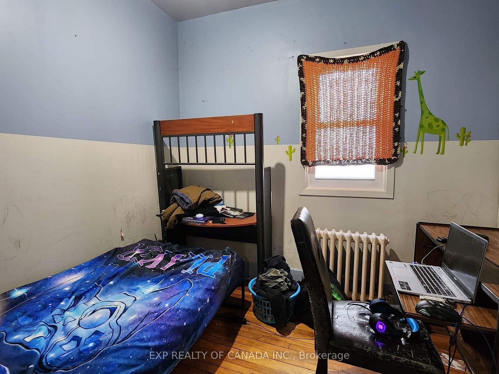 Listing Image 7