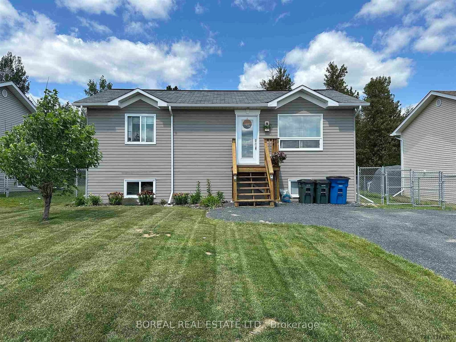 Detached House sold at 9 Fifth Street, Cochrane, Cochrane, P0L 1C0 - MLS: T9292706