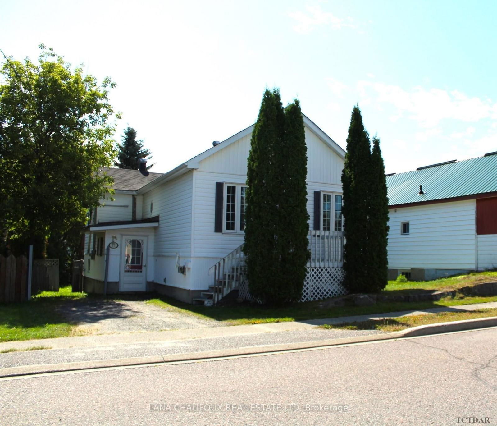 Listing Image 0