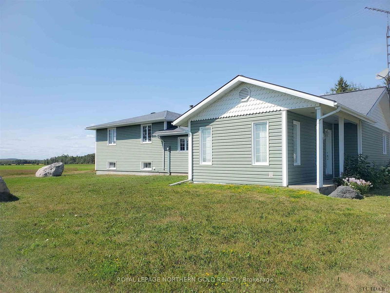 166015 Mini Farm Rd, Armstrong - Earlton image-0-0