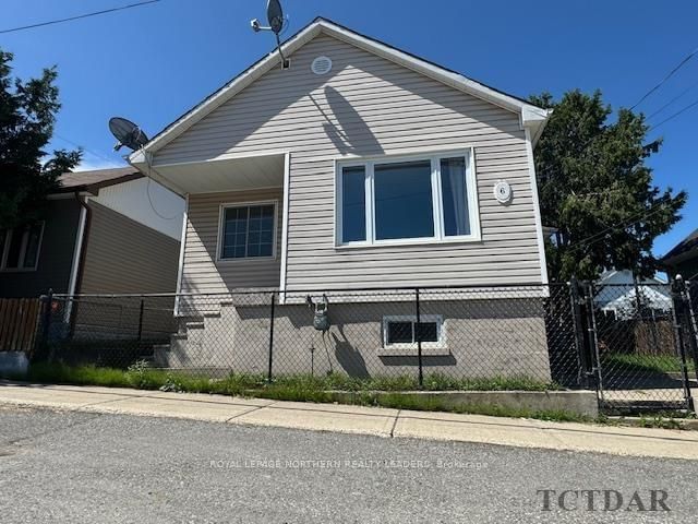 home for sale on 6 Vipond Road