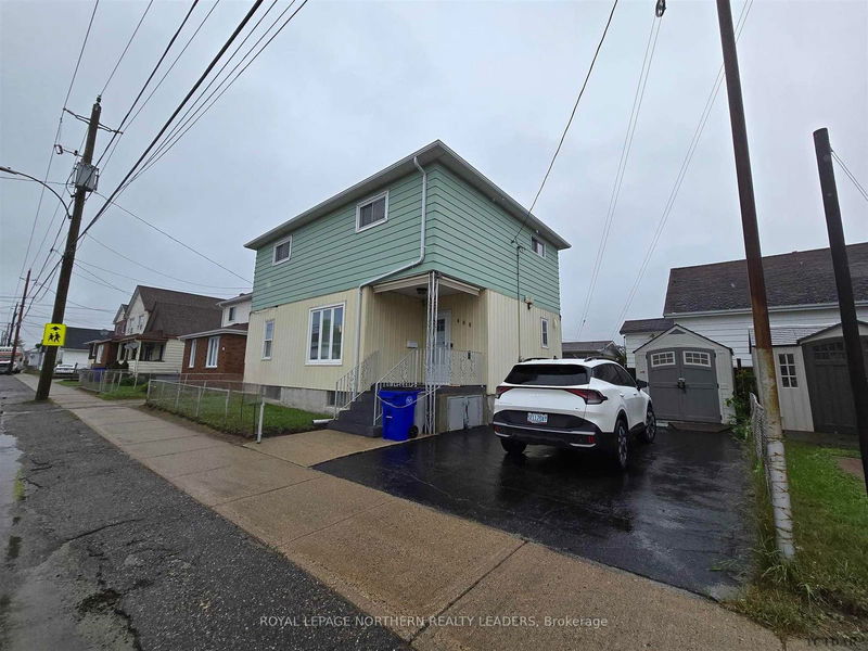 home for sale on 406 Pine Street