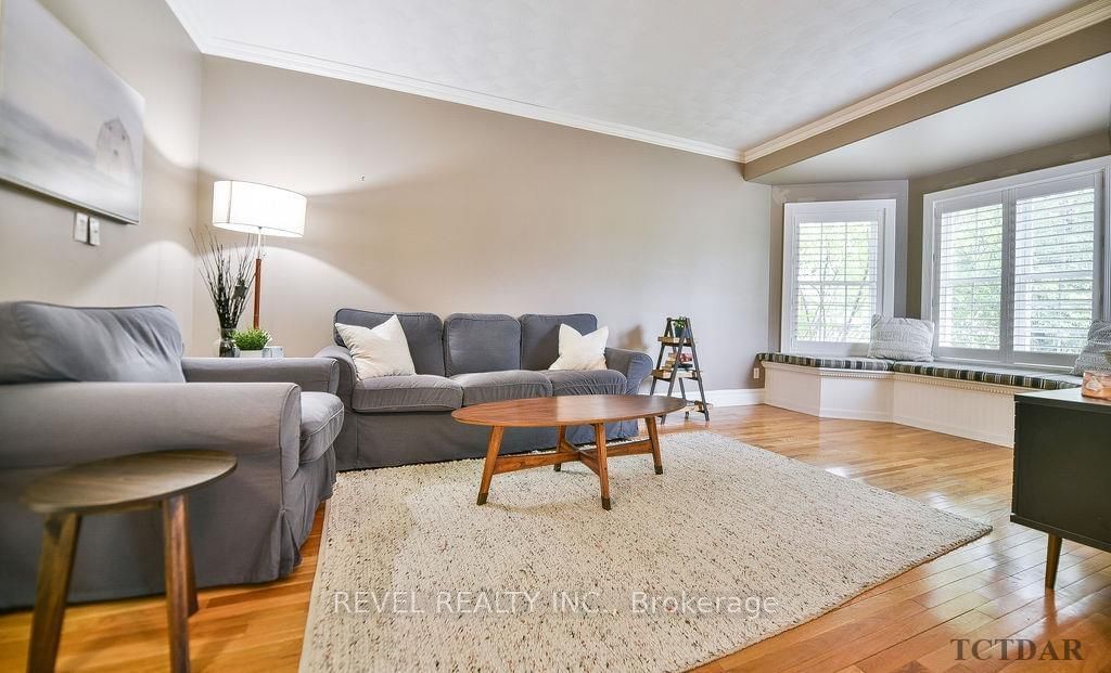 Listing Image 12