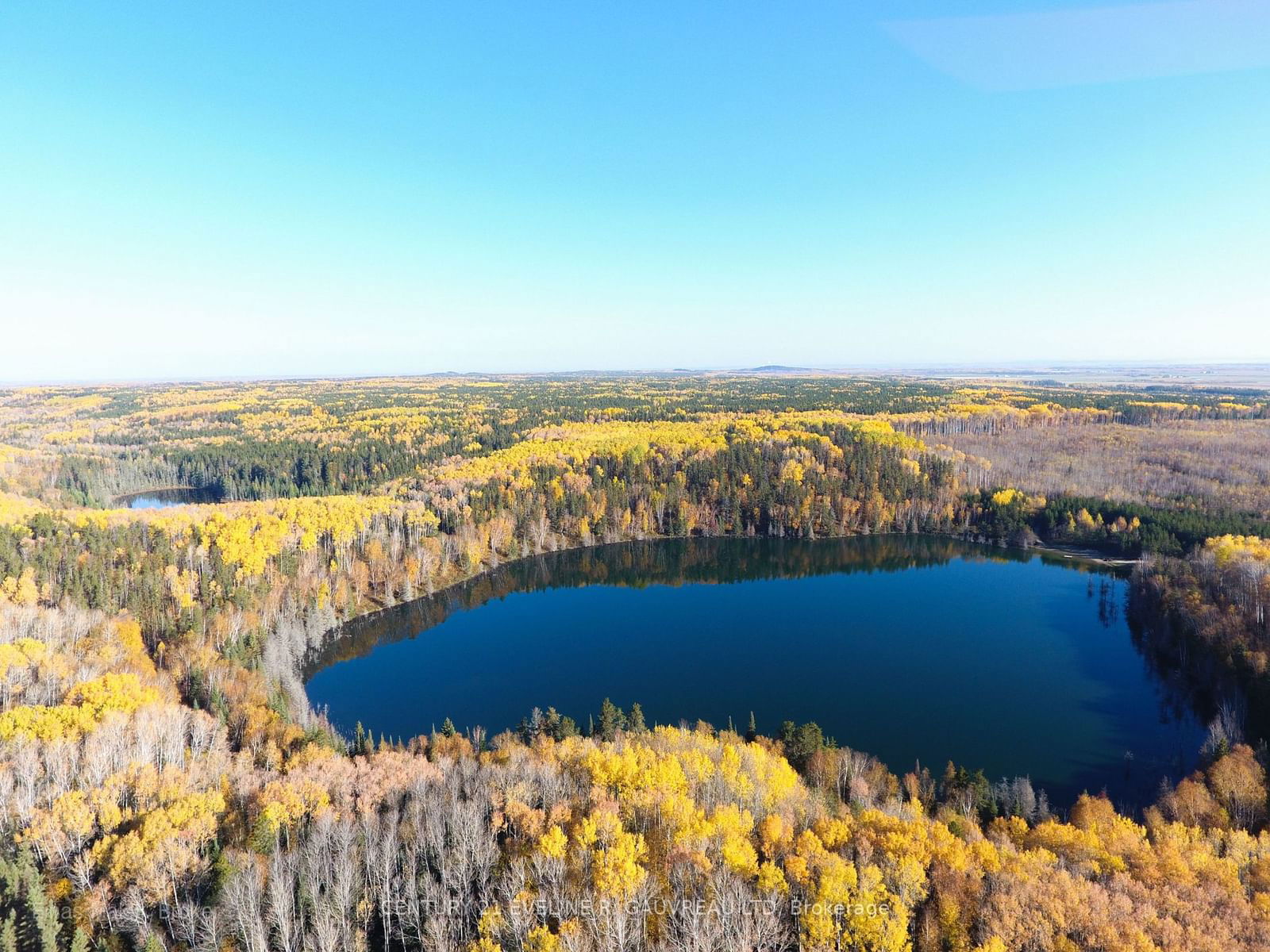 Building at 8 & 9 Beauchamp rd 2 Road, Timiskaming Remote Area