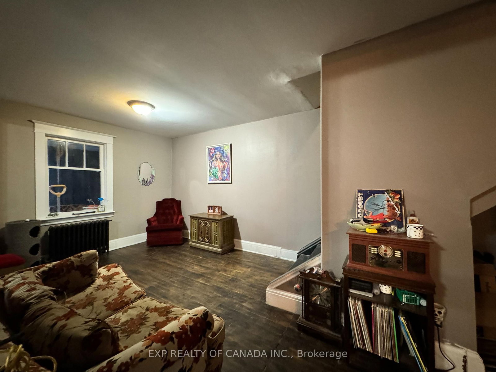 Listing Image 7