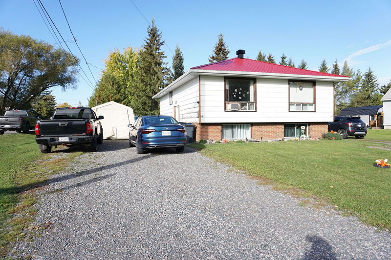 141 & 143 Station St, Temiskaming Shores -  image-0-0