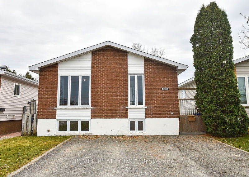 home for sale on 1299 Gatineau Boulevard