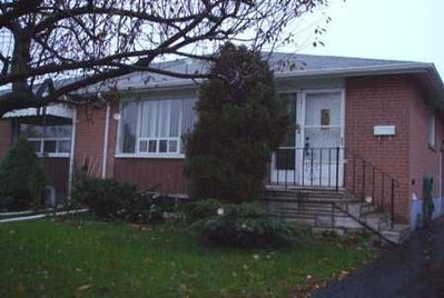 Semi-Detached House sold at 71 Addington Crescent, Brampton, Ontario, L6T2R4 - Avondale - MLS: W1011392