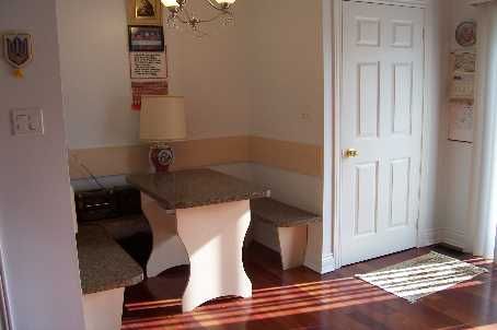 25 Burlingame Rd, Toronto, M8W1Y7 | Image 3