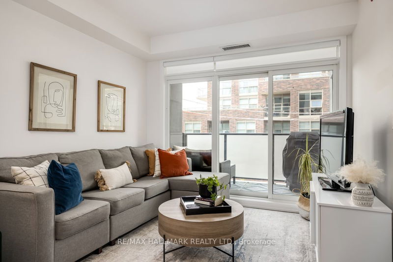 home for lease on 306-385 Osler Street